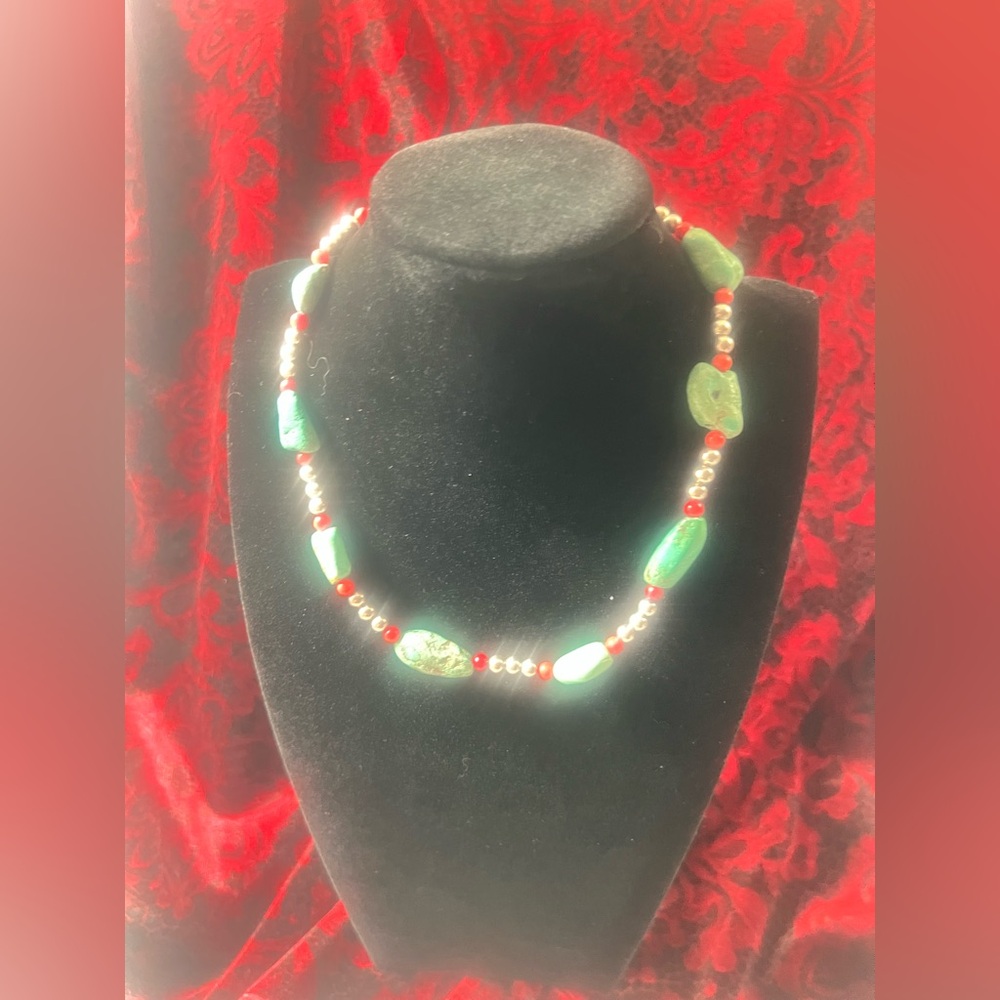 Southwest Style Hand Strung Turquoise. Coral & Silver Choker Beaded Necklace 16”